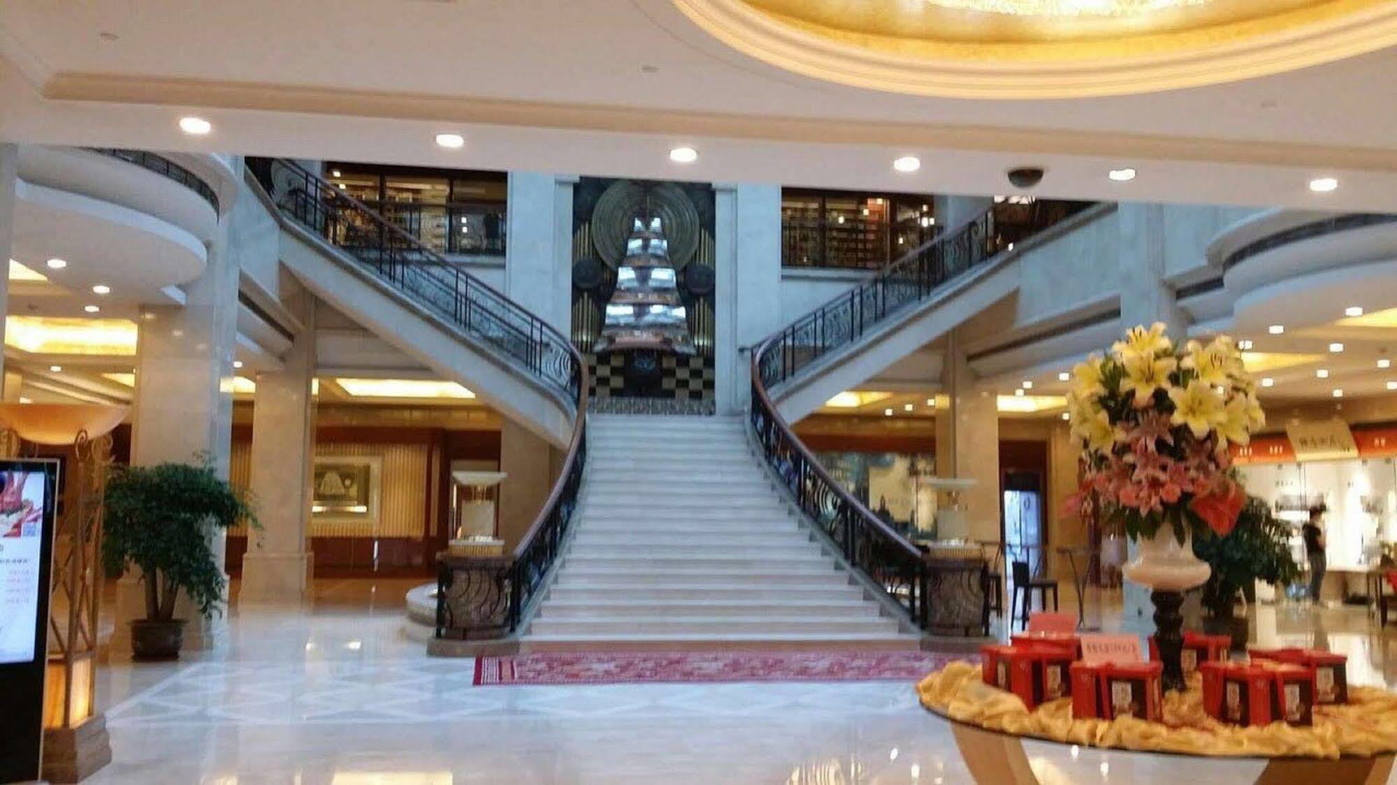 Inn Fine Hotel Dalian Buitenkant foto